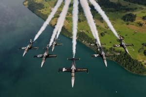 breitling l39 crash|Breitling Jet Team Members Eject After Apparent Engine Problem.